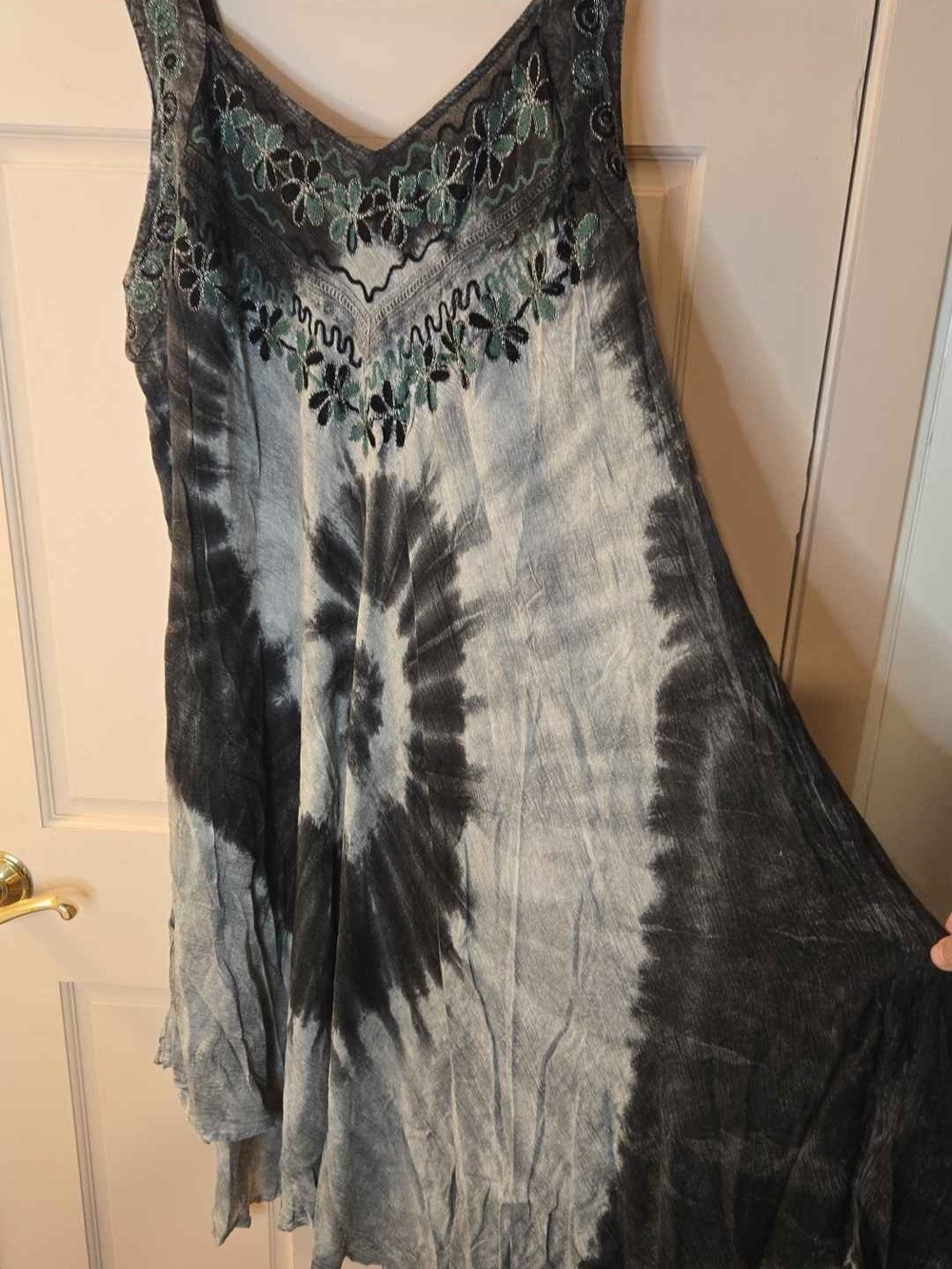 Boho Tie-Dye Midi Dress with Embroidered Yoke - Black & Gray